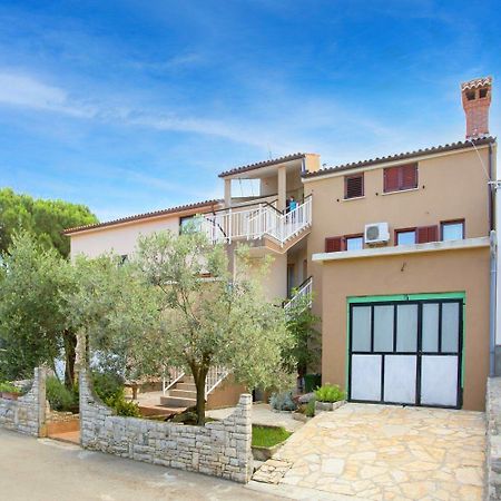 Apartments Armando Fažana Екстериор снимка