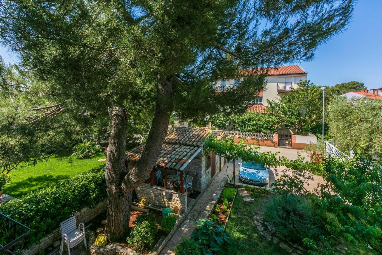 Apartments Armando Fažana Екстериор снимка