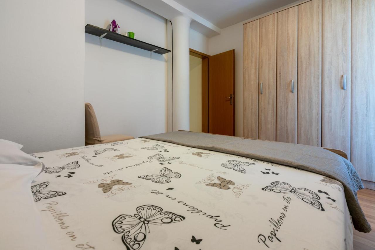 Apartments Armando Fažana Екстериор снимка