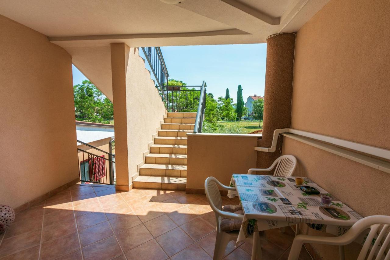 Apartments Armando Fažana Екстериор снимка