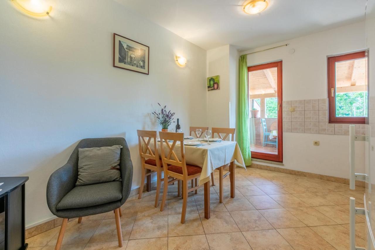 Apartments Armando Fažana Екстериор снимка