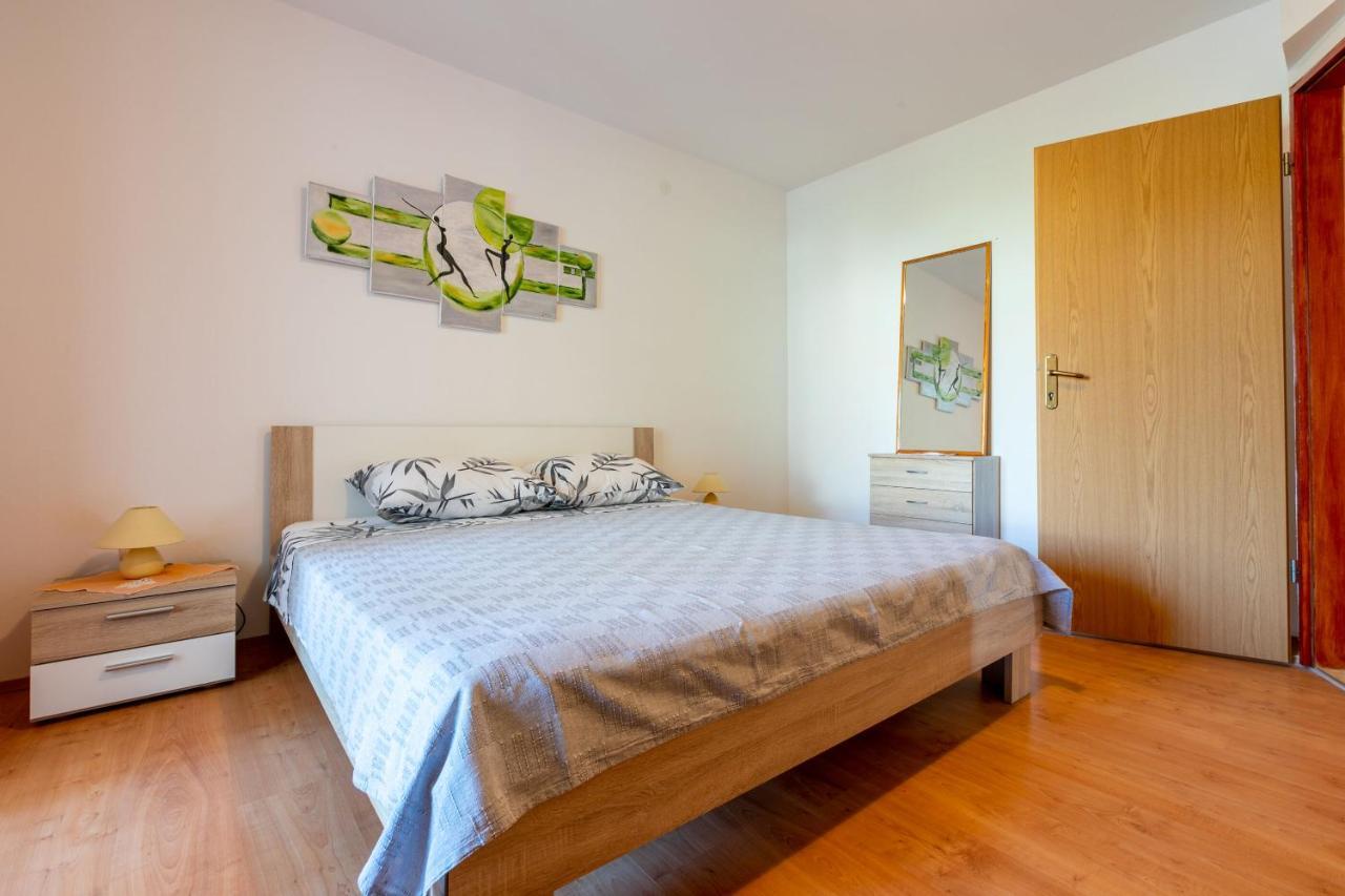Apartments Armando Fažana Екстериор снимка