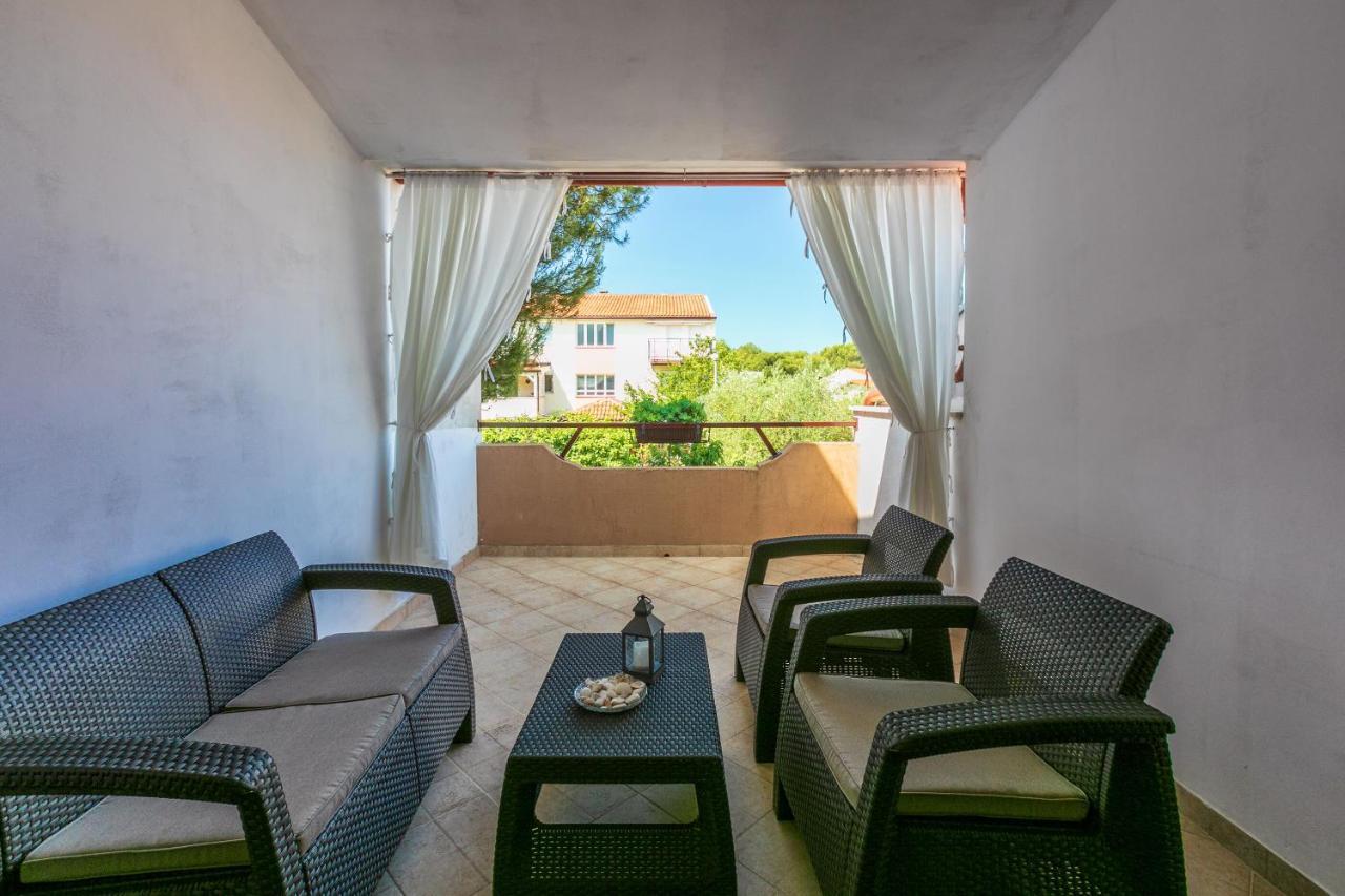 Apartments Armando Fažana Екстериор снимка