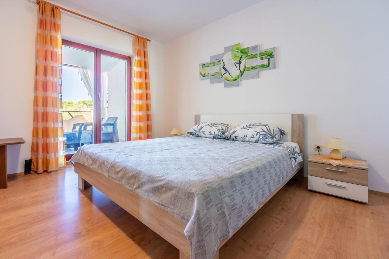 Apartments Armando Fažana Екстериор снимка