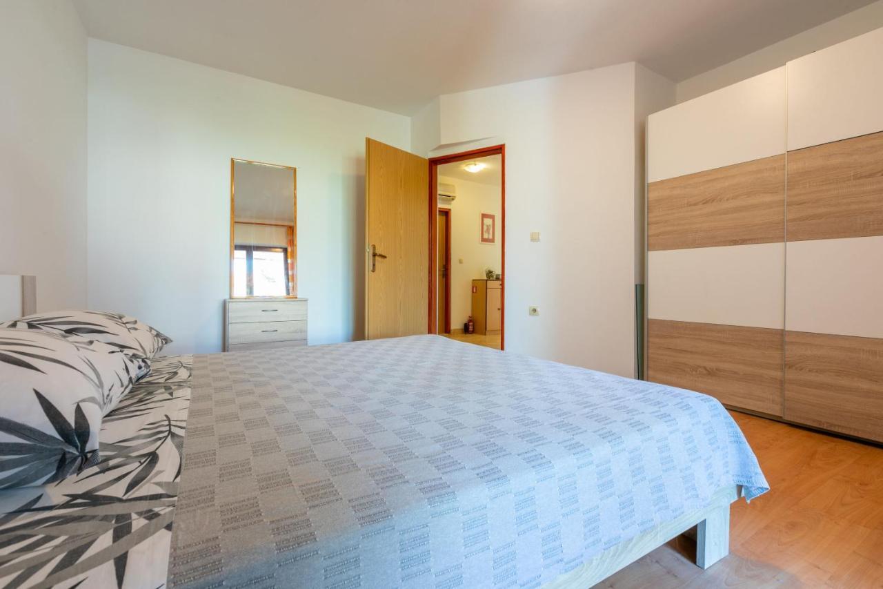 Apartments Armando Fažana Екстериор снимка