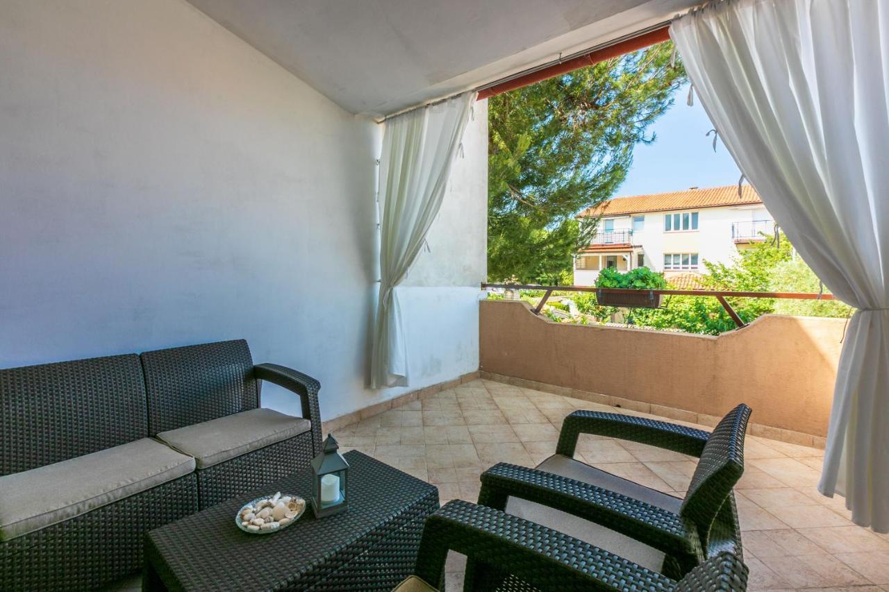 Apartments Armando Fažana Екстериор снимка